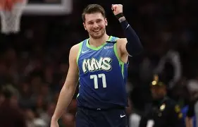 中国九游体育-包含这也行？东契奇在巴黎圣日耳曼比赛中伤愈复出赛后曼城调整名单以备社区盾，Ning连续十场比赛得分超过挺进下一轮的词条